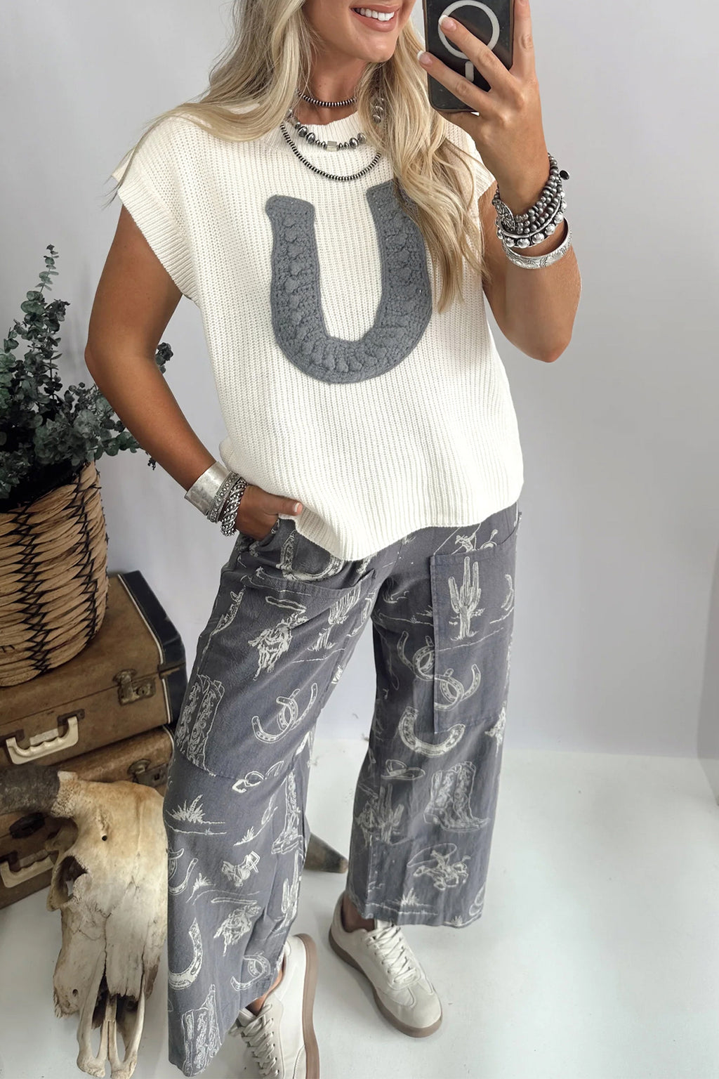 Turquoise Crochet Horseshoe Short Sleeve Knit Sweater