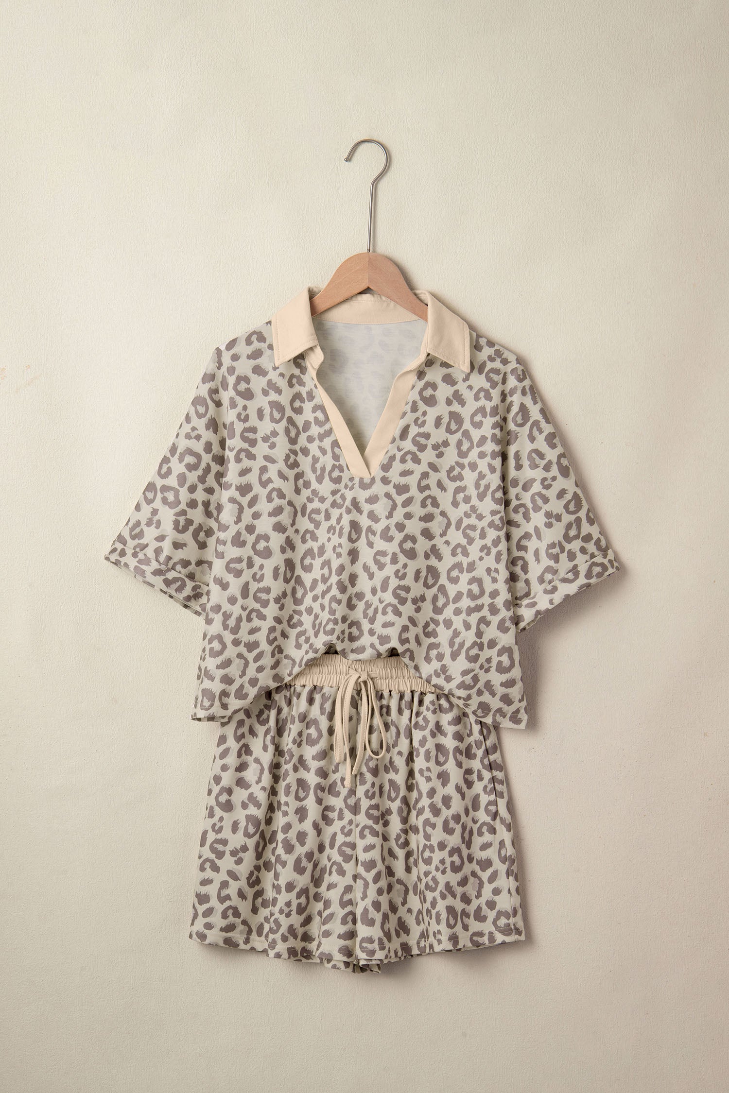 Brown V Neck Collar Leopard Printed 2pcs Short Set